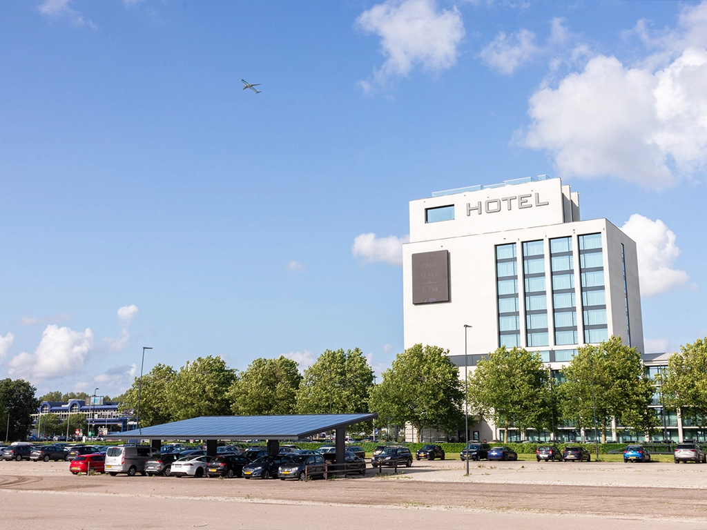 Zonnecarport Falk van veraf